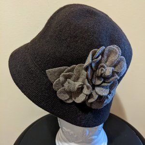 NWT August  100% wool /Wool Blend Hat